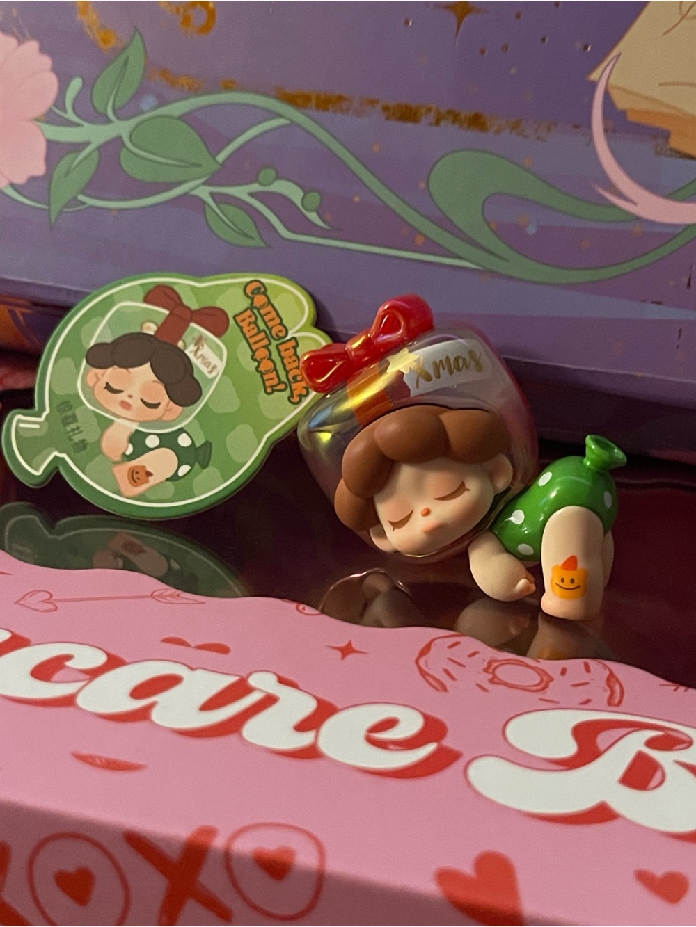 Wendy balloon SECRET Cute Sleeping Figurine with Bow and Green Outfit